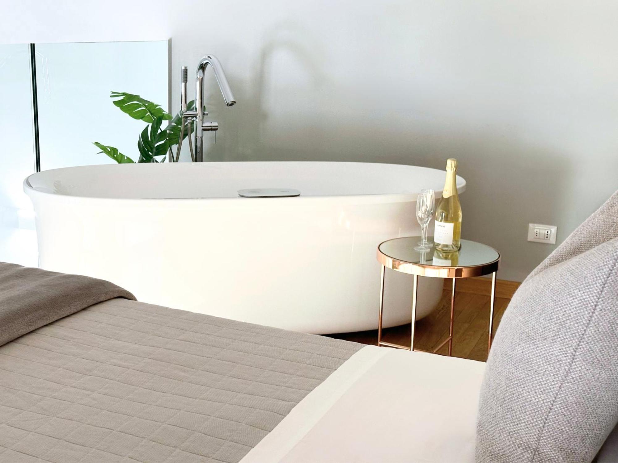 Jacuzzi Luxury Apartment In The Town Centre トリノ エクステリア 写真